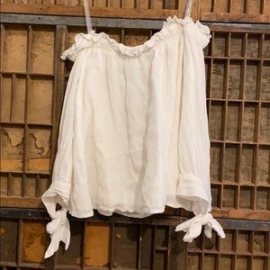 Off the shoulder long sleeve ruffle top